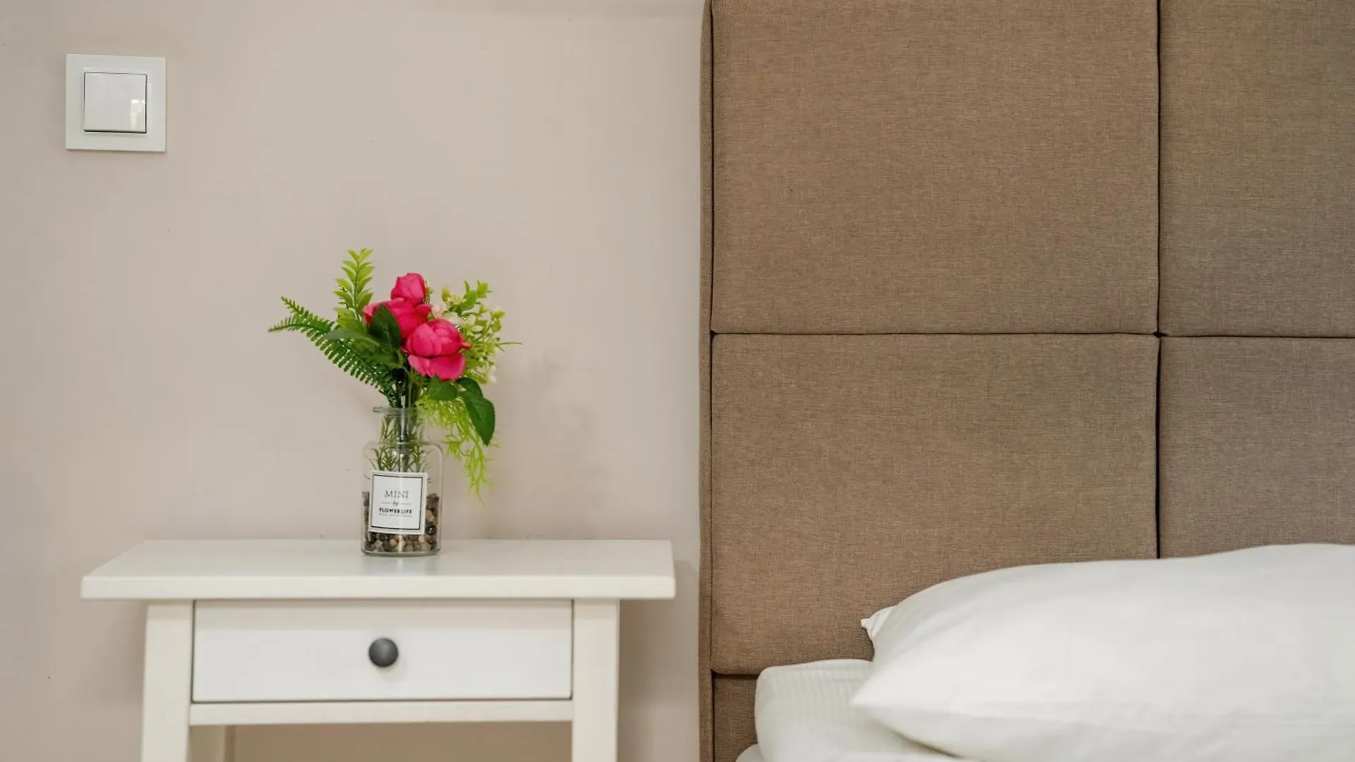 Apartament Stylowe I Eleganckie Studia Very Berry W Poznaniu By Noclegi Renters Polska